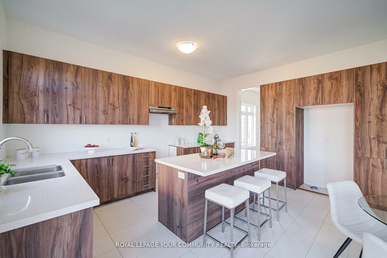 18, Shadyridge, King City, King