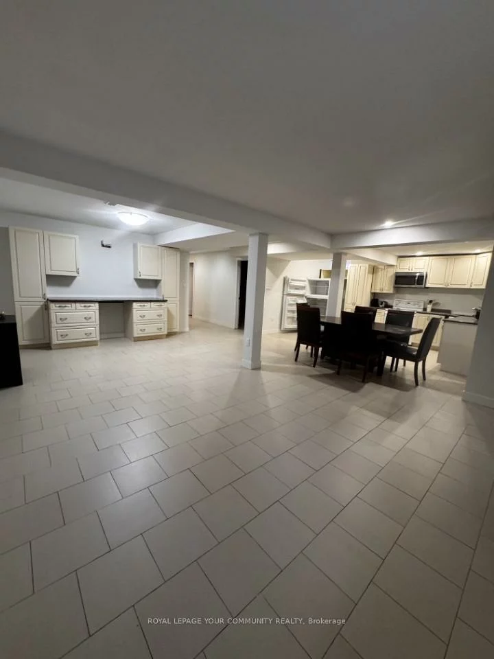 158, Roselena, Schomberg, King