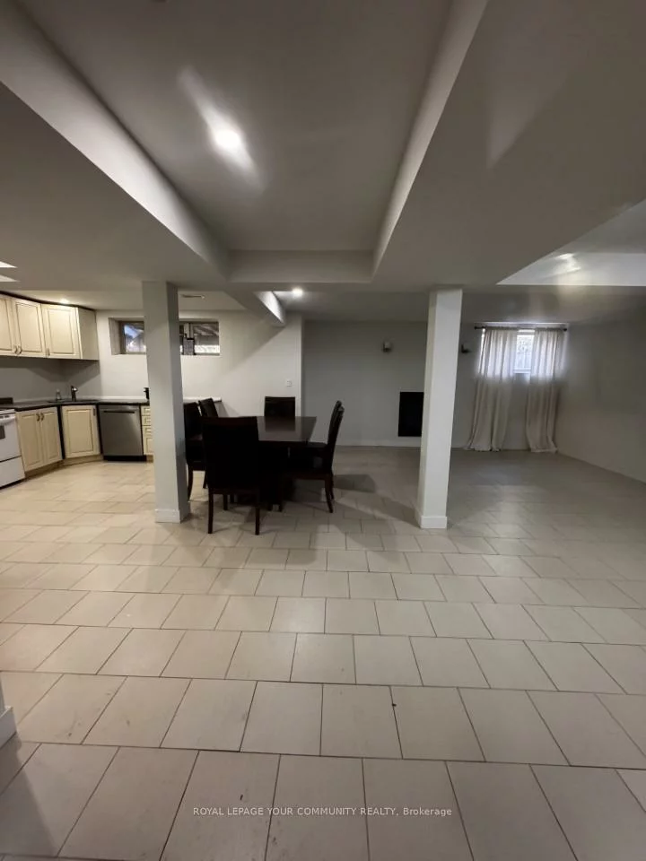 158, Roselena, Schomberg, King