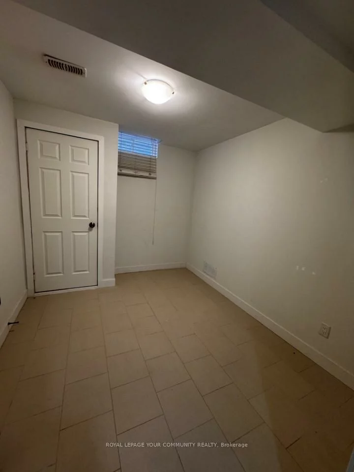 158, Roselena, Schomberg, King