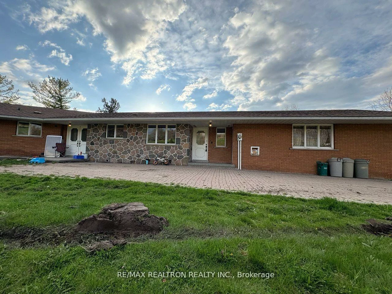 17450, Weston, Rural King, King