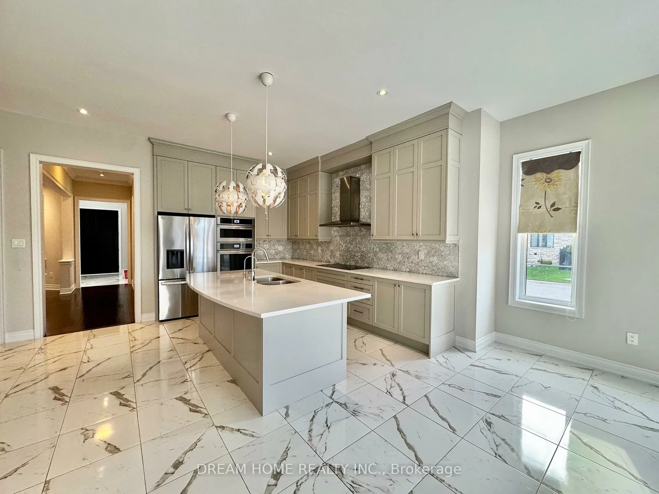 28, Larkin, Nobleton, King