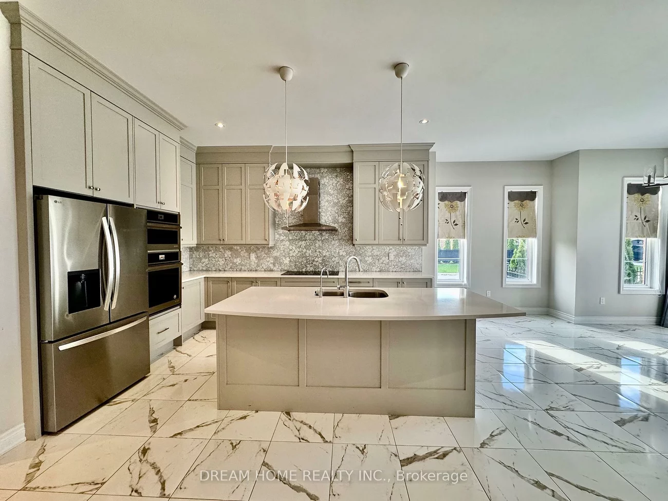 28, Larkin, Nobleton, King