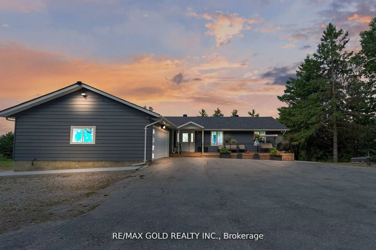 6820, 16th, Nobleton, King