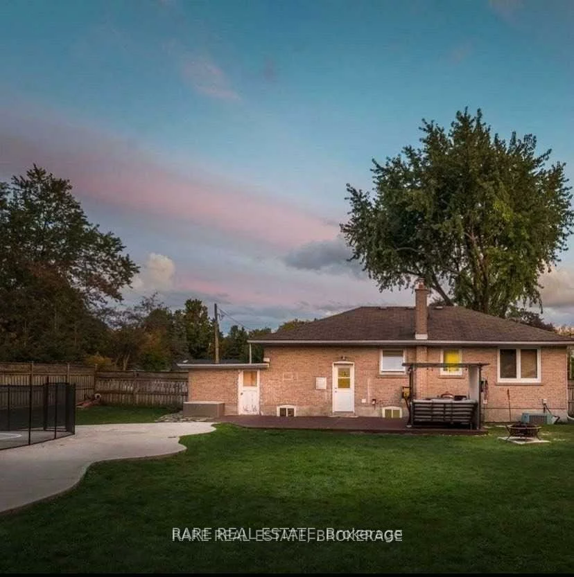 60, Patricia, King City, King