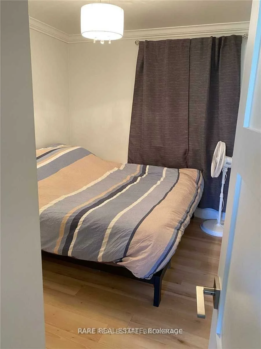 60, Patricia, King City, King