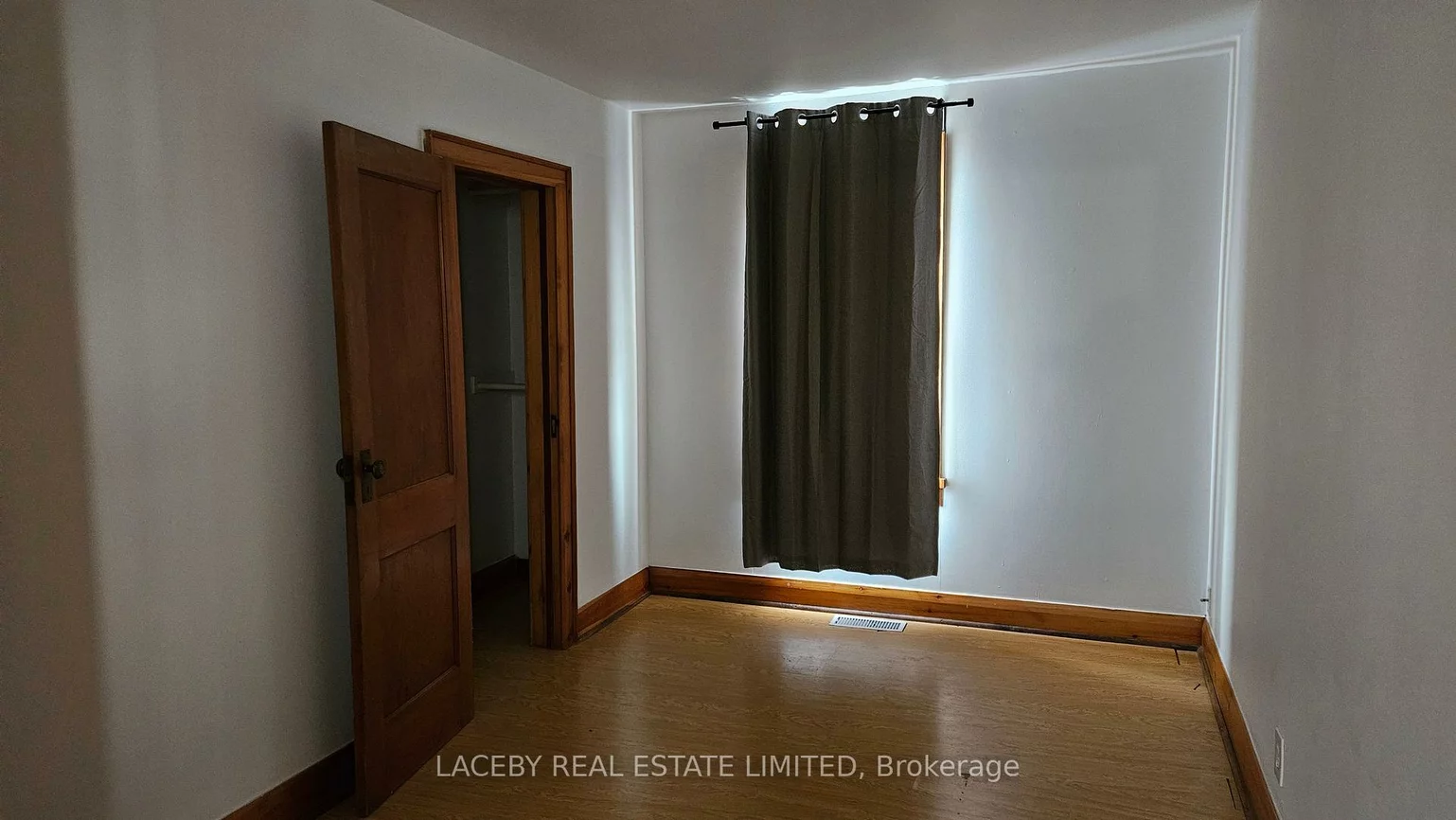 250, Main, Schomberg, King