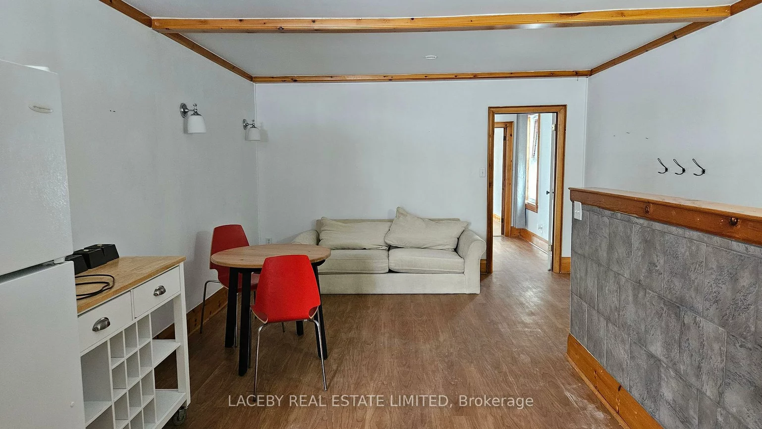 250, Main, Schomberg, King