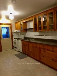 250, Main, Schomberg, King