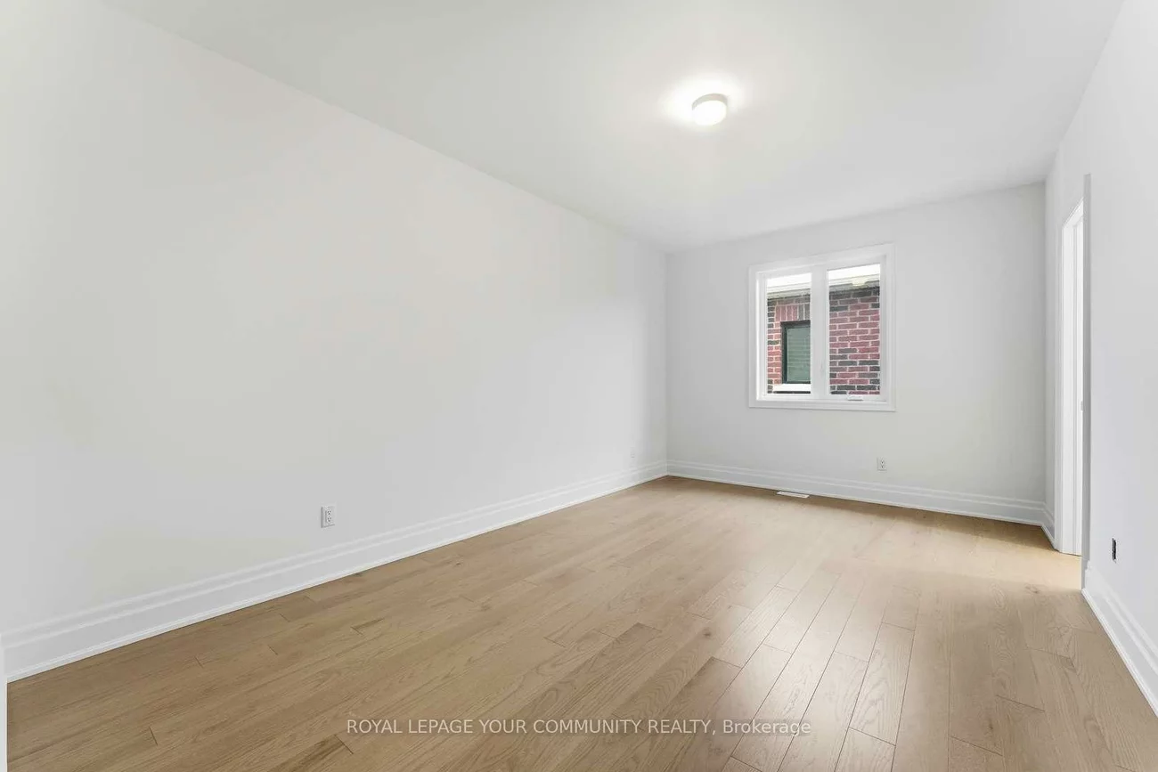 15, Saxby Farm, King City, King