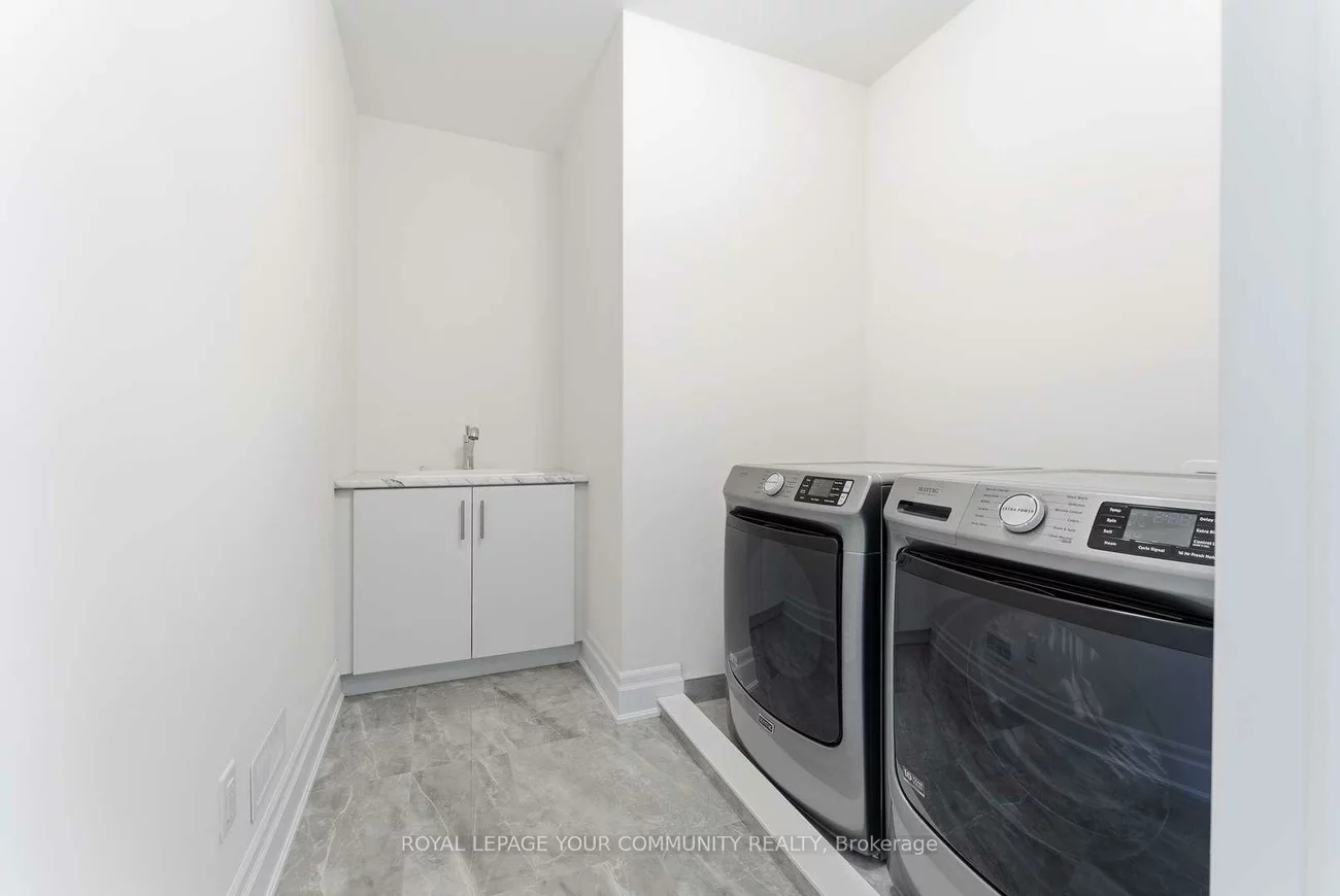 15, Saxby Farm, King City, King