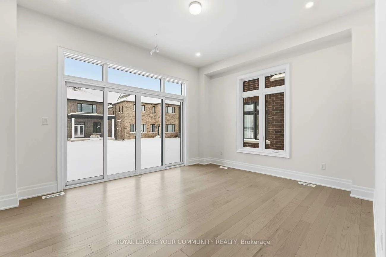 15, Saxby Farm, King City, King