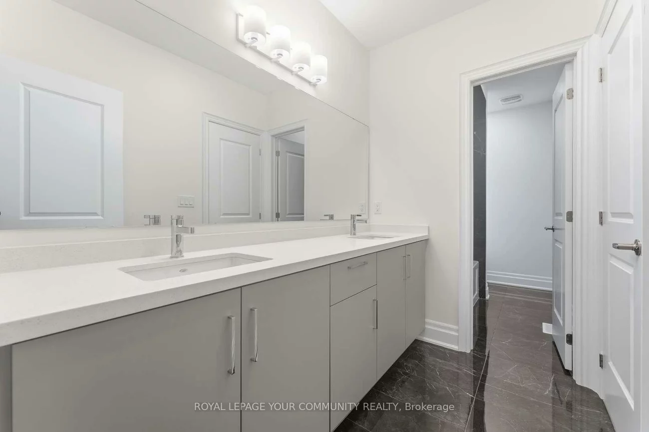 15, Saxby Farm, King City, King