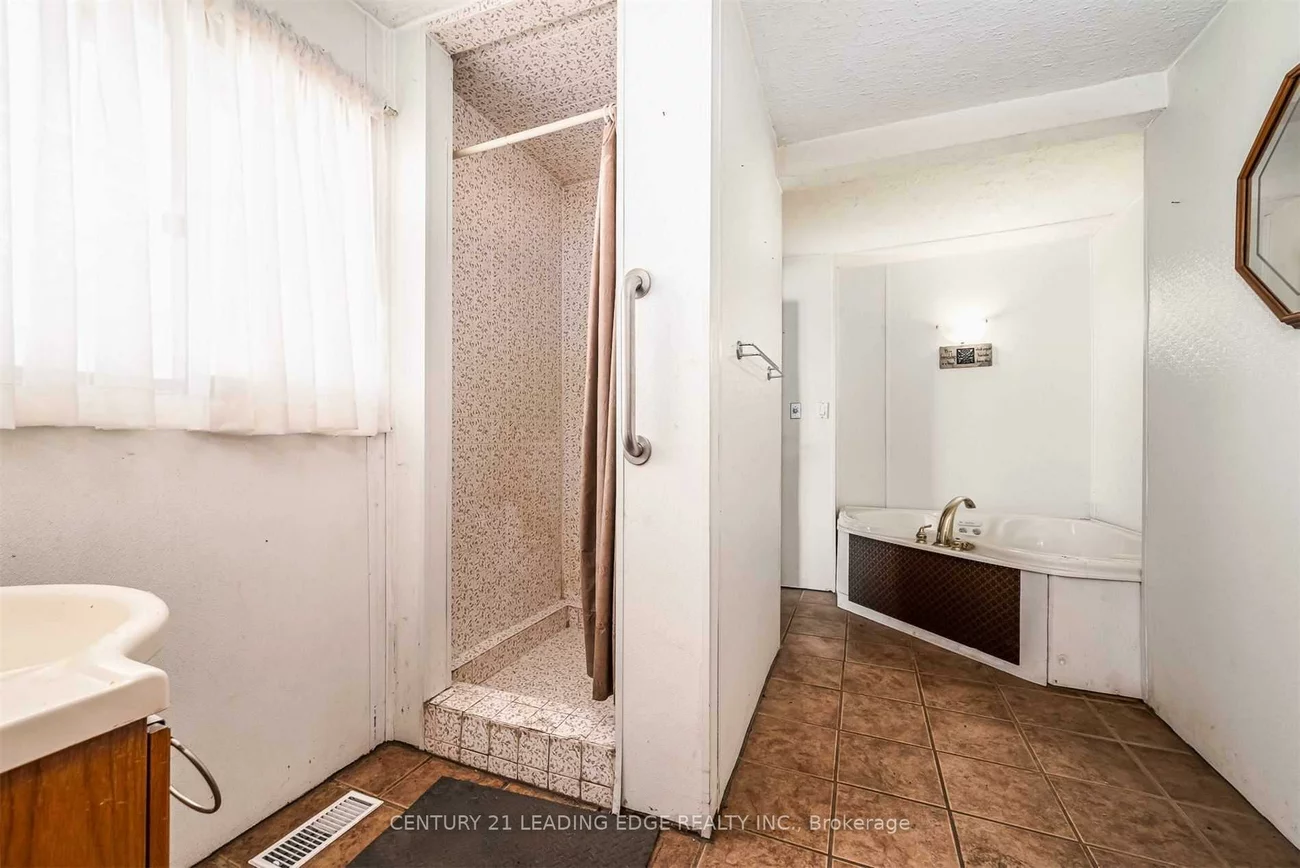 3920, Highway 9, Rural King, King