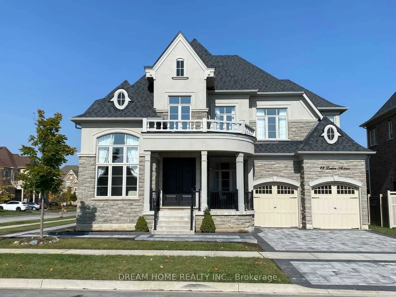 28, Larkin, Nobleton, King