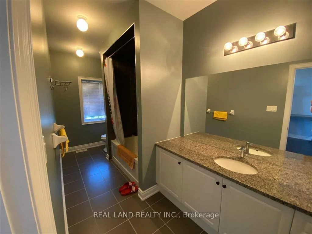 2, Castle Mountain, Nobleton, King