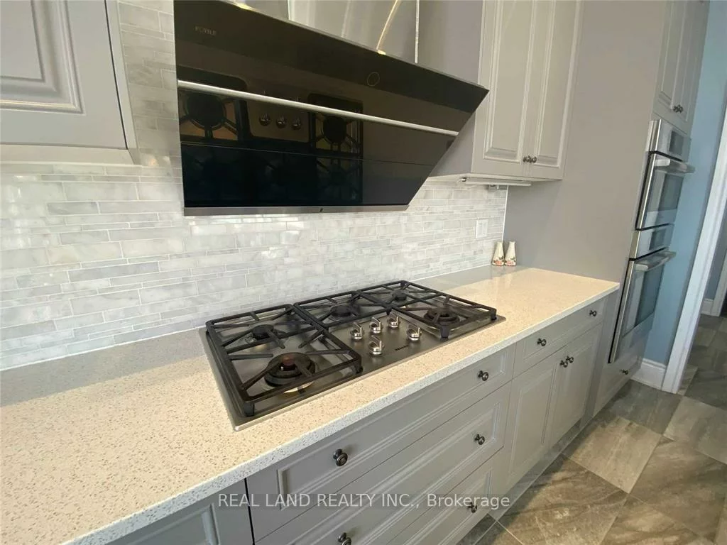 2, Castle Mountain, Nobleton, King