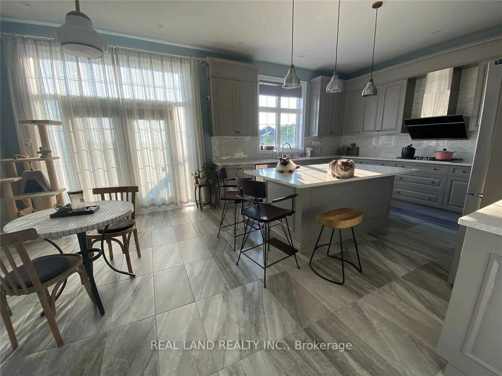 2, Castle Mountain, Nobleton, King