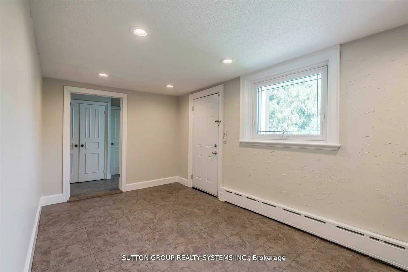 13284, Bathurst, King City, King