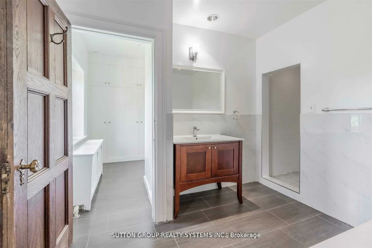 13284, Bathurst, King City, King