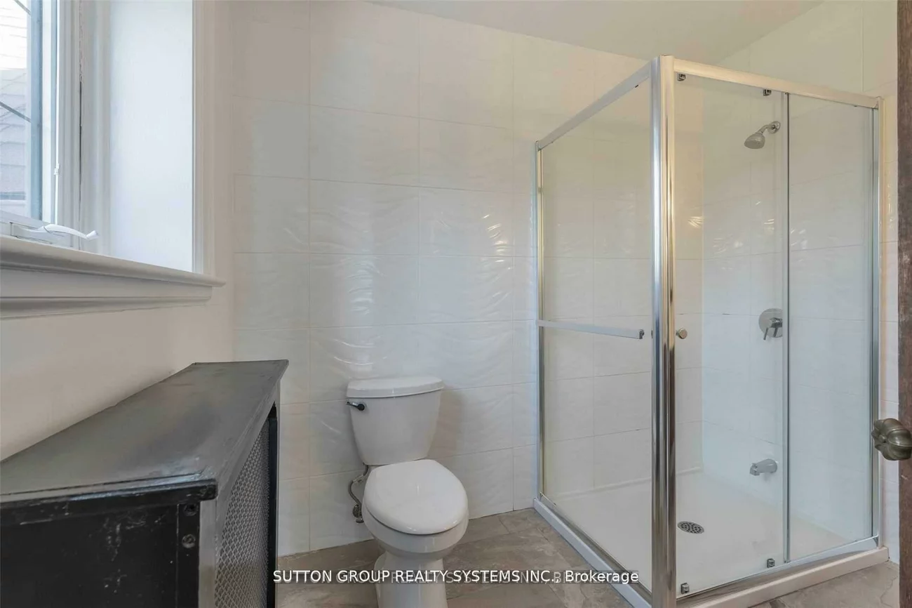 13284, Bathurst, King City, King