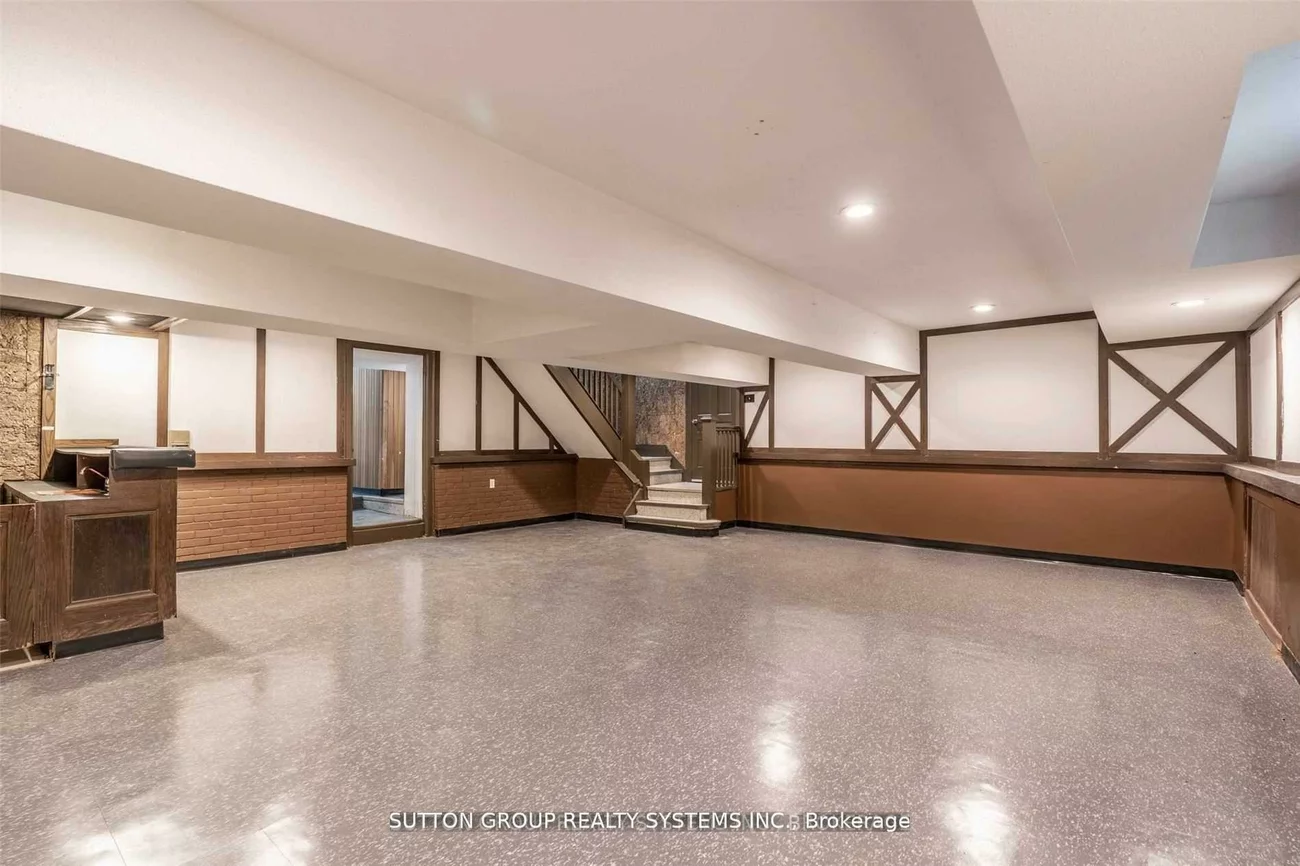 13284, Bathurst, King City, King