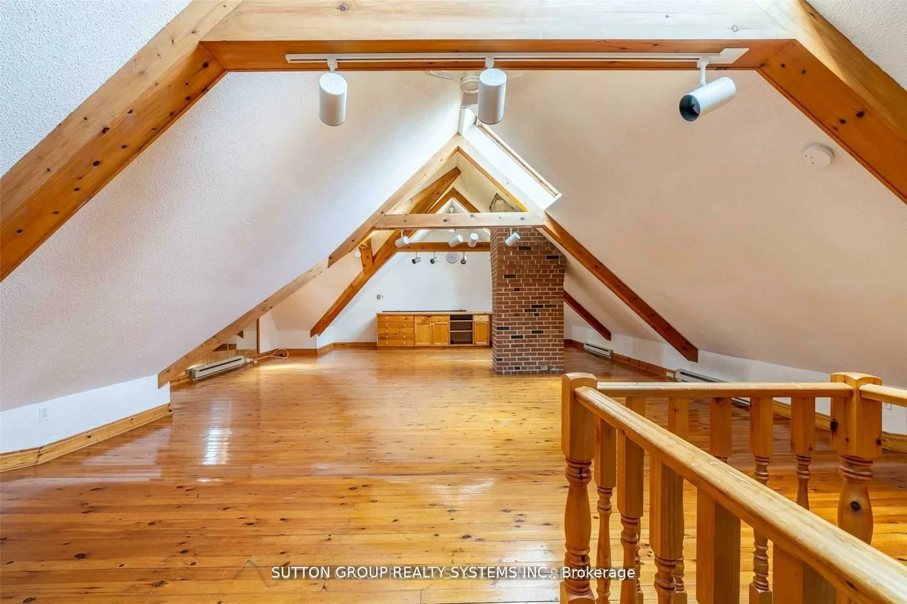 13284, Bathurst, King City, King