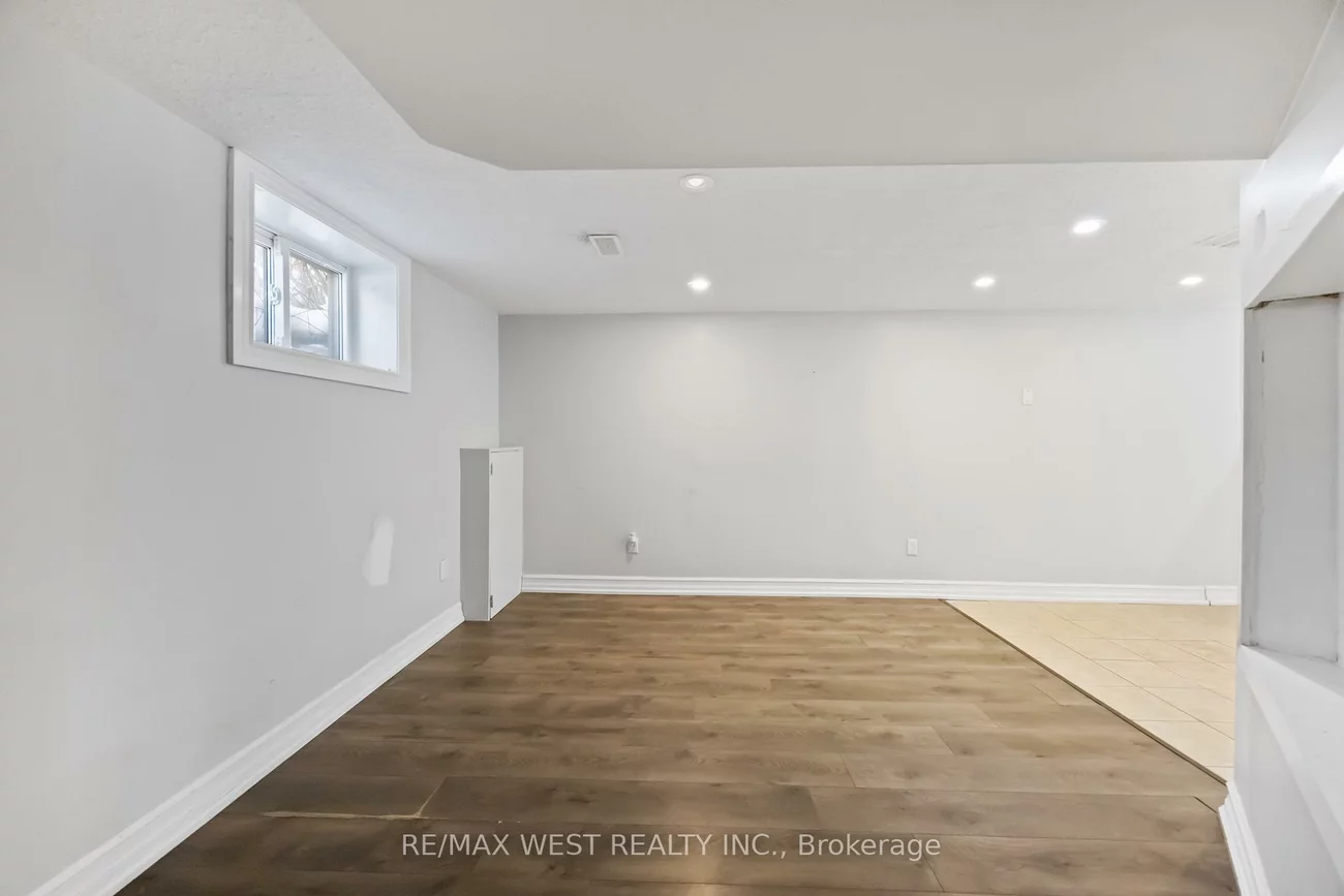 2440, King, King City, King