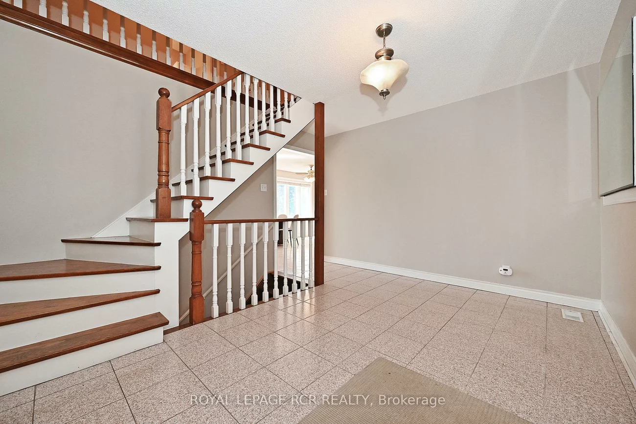 6215, 17th, Rural King, King