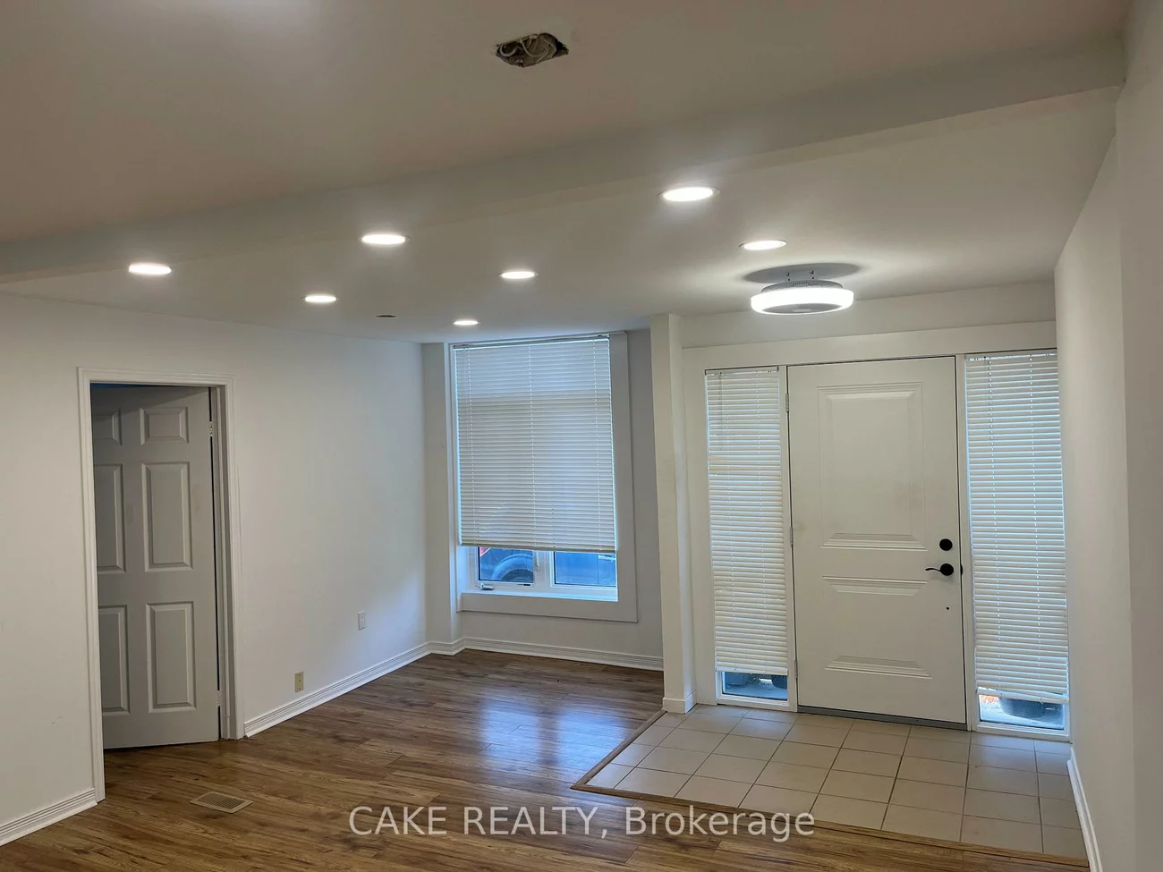 290, MAIN, Schomberg, King