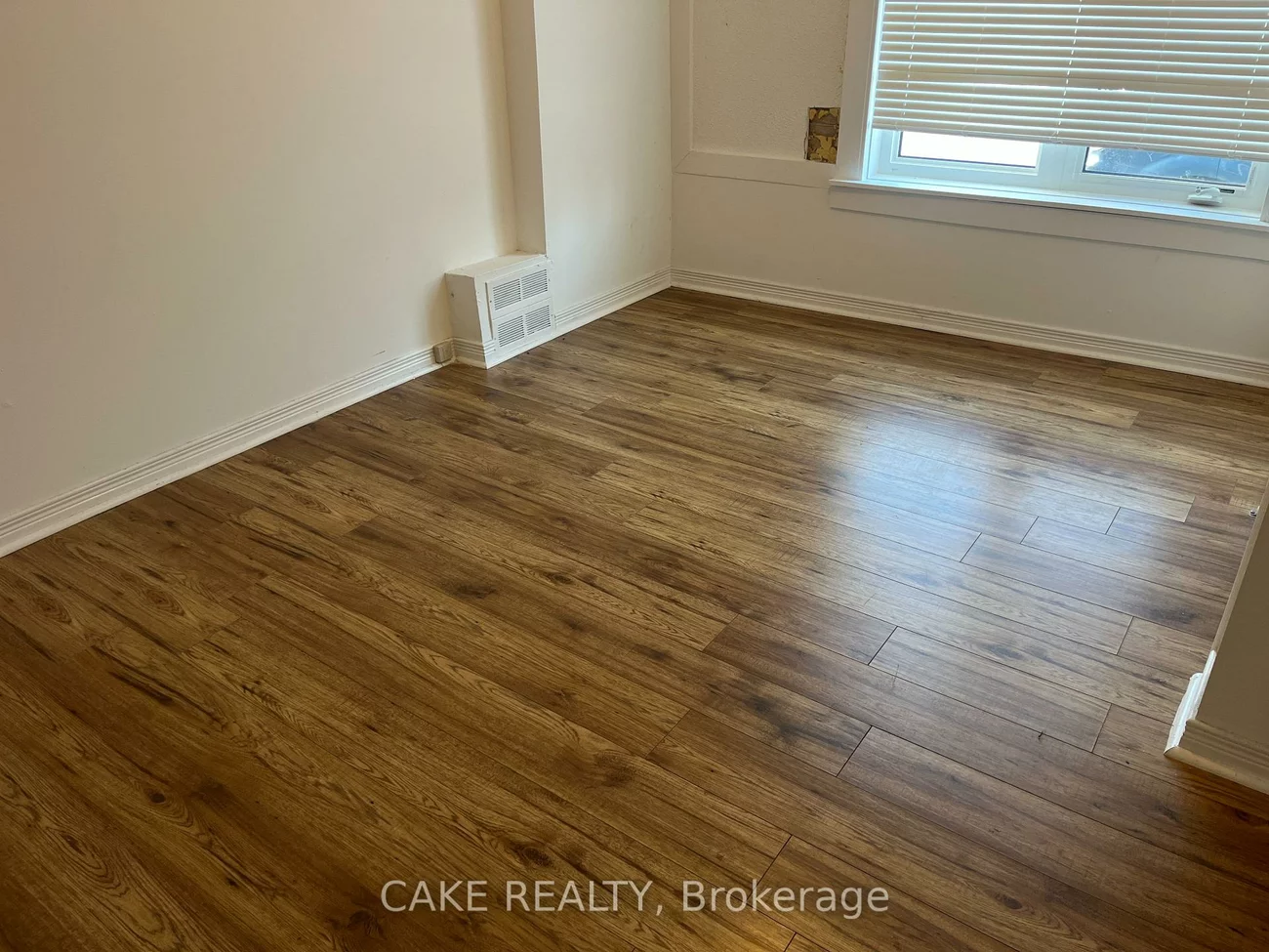 290, MAIN, Schomberg, King