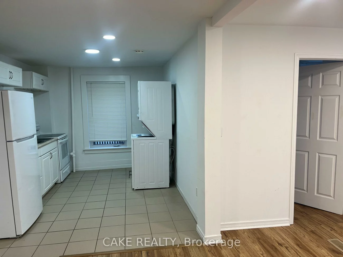 290, MAIN, Schomberg, King