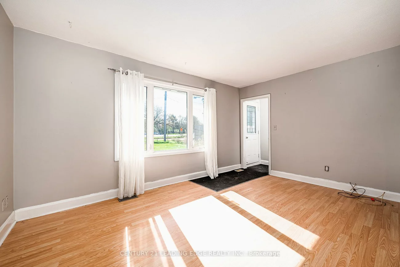 3930, Highway 9, Rural King, King