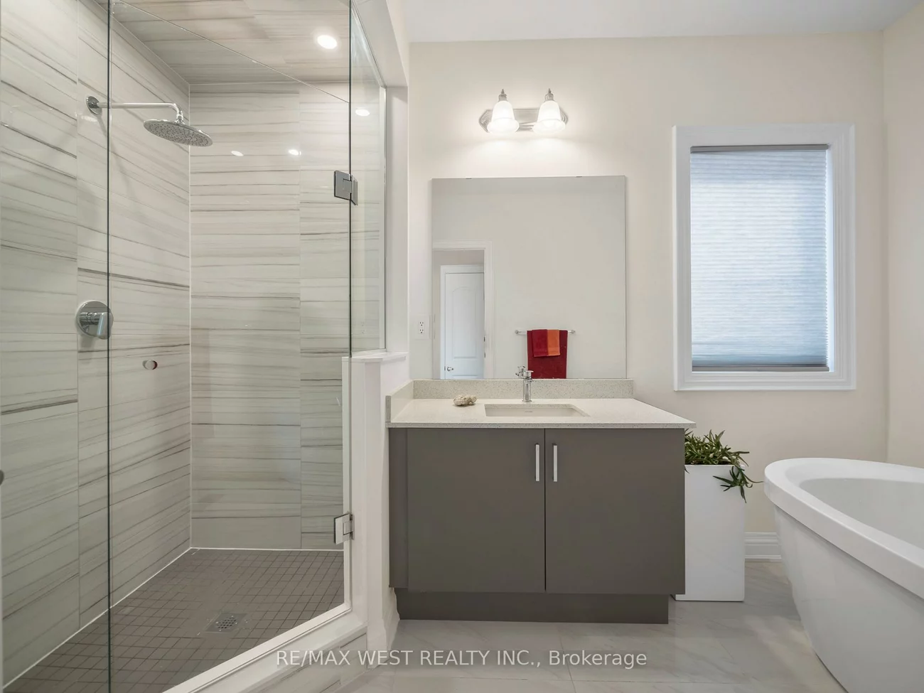 30, Drizzel Cres, Rural King, King