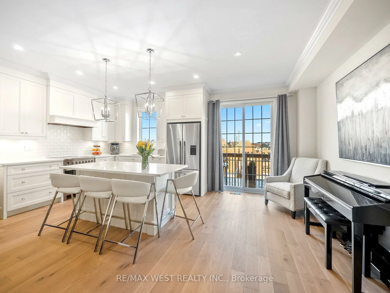 30, Drizzel Cres, Rural King, King