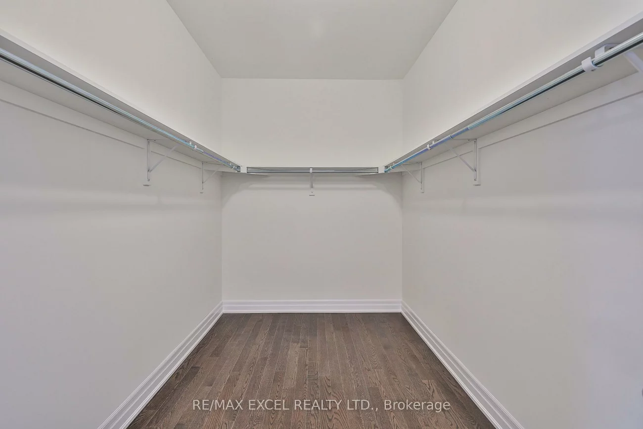 24, Sunny Acre, King City, King