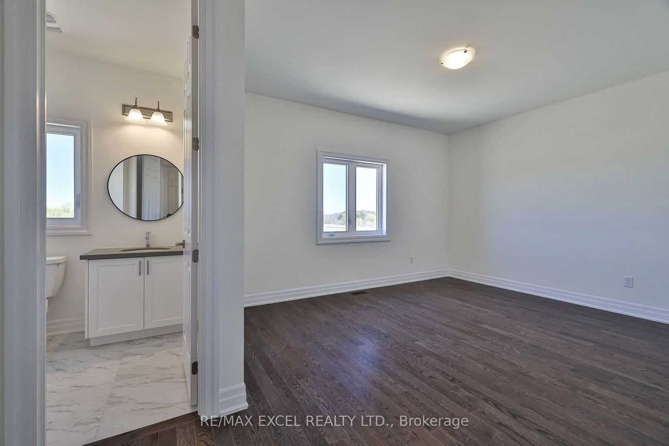 24, Sunny Acre, King City, King