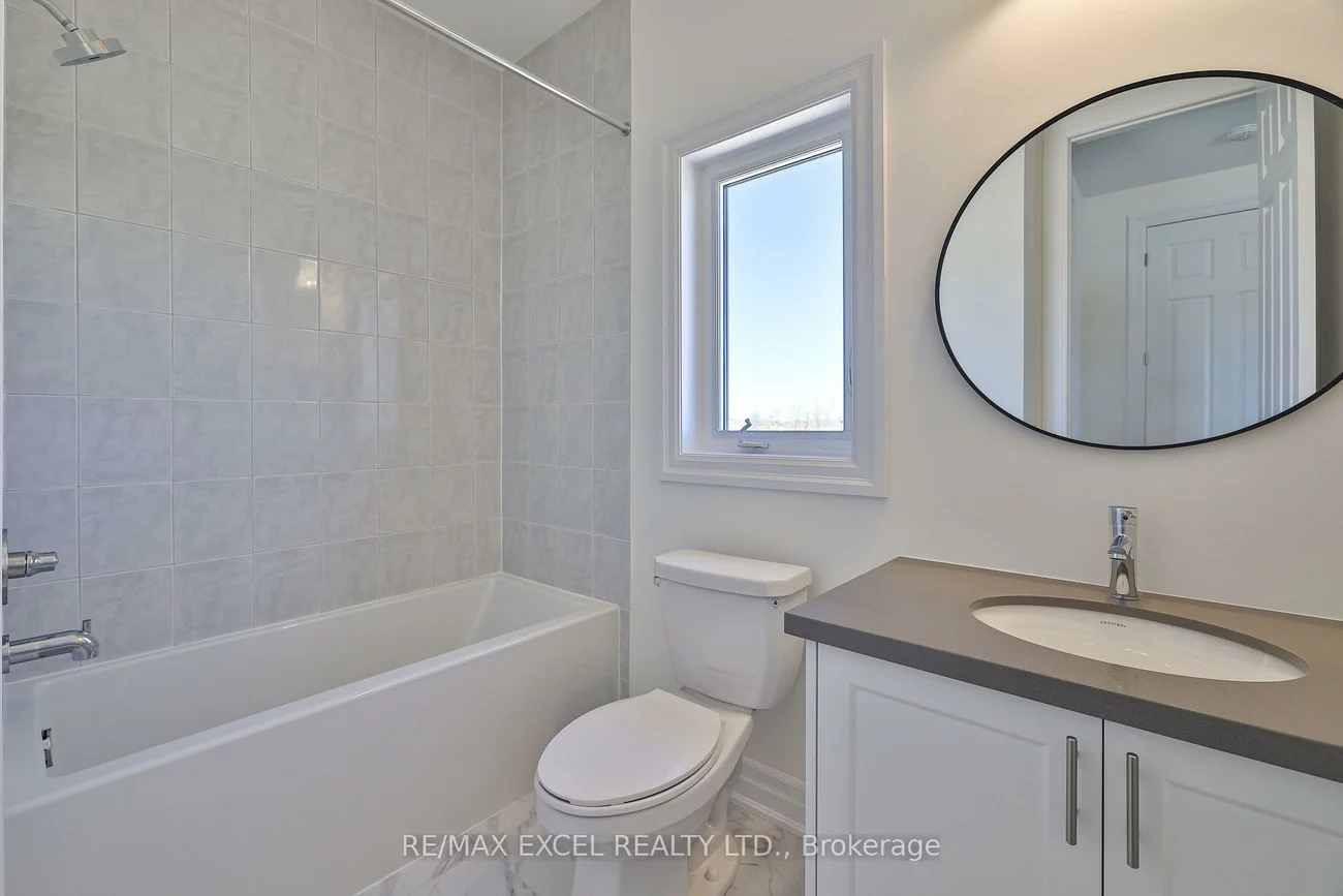 24, Sunny Acre, King City, King