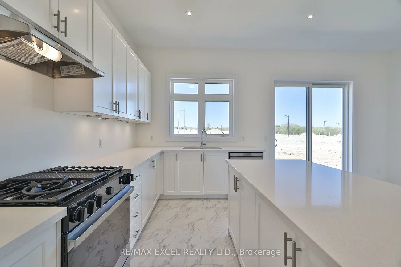 24, Sunny Acre, King City, King