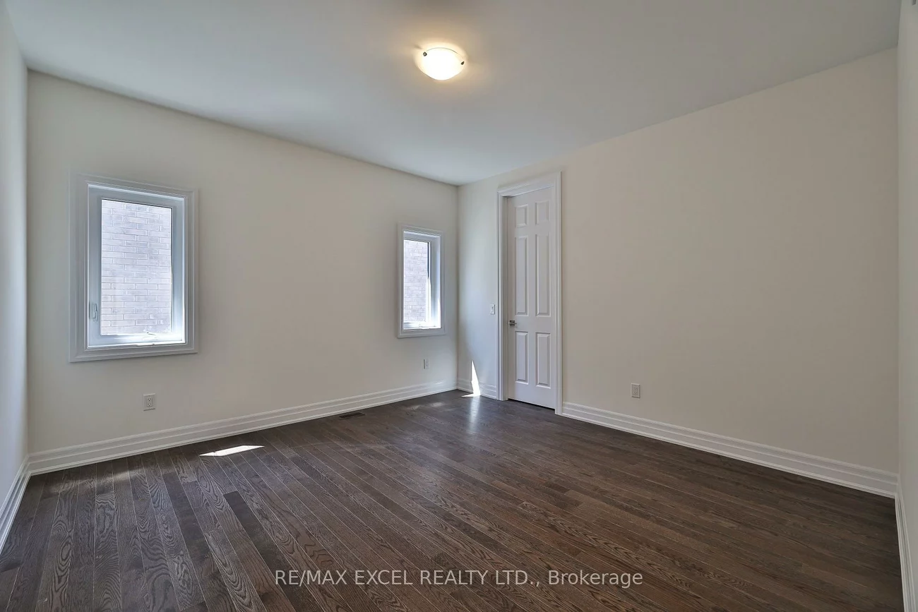 24, Sunny Acre, King City, King