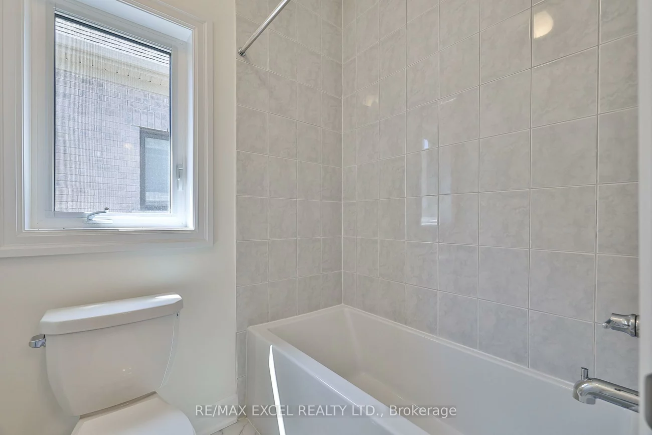 24, Sunny Acre, King City, King