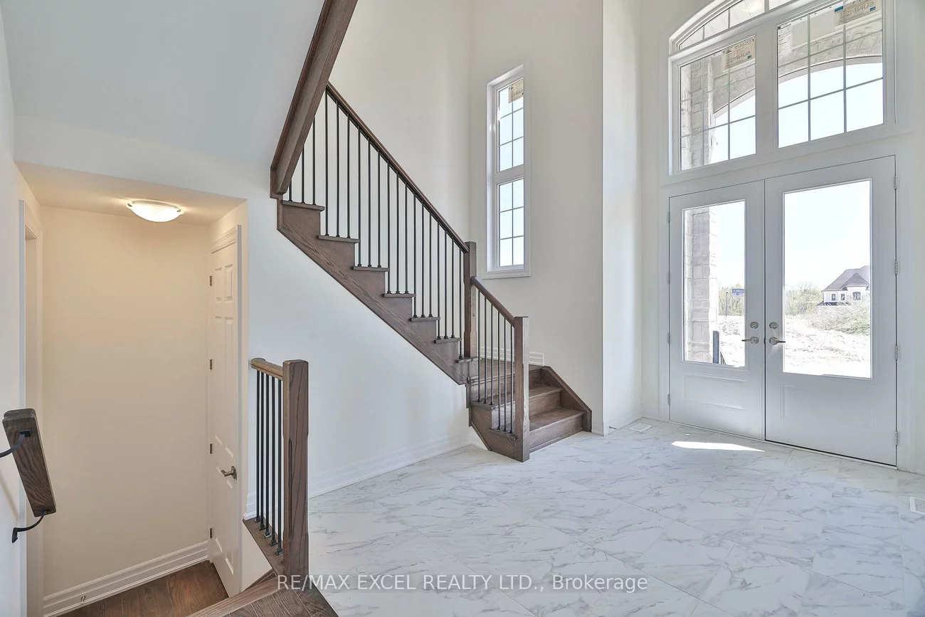 24, Sunny Acre, King City, King