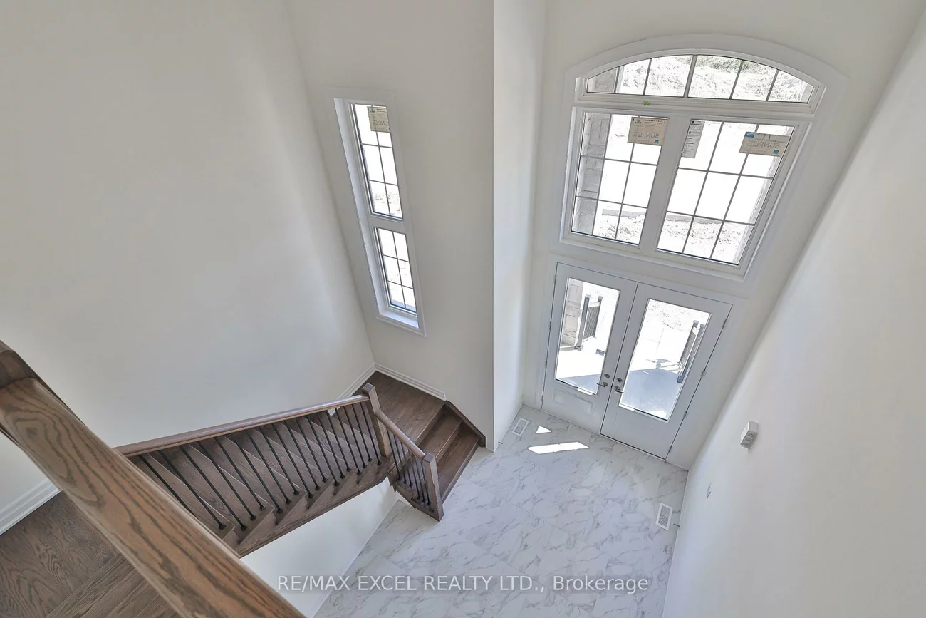 24, Sunny Acre, King City, King