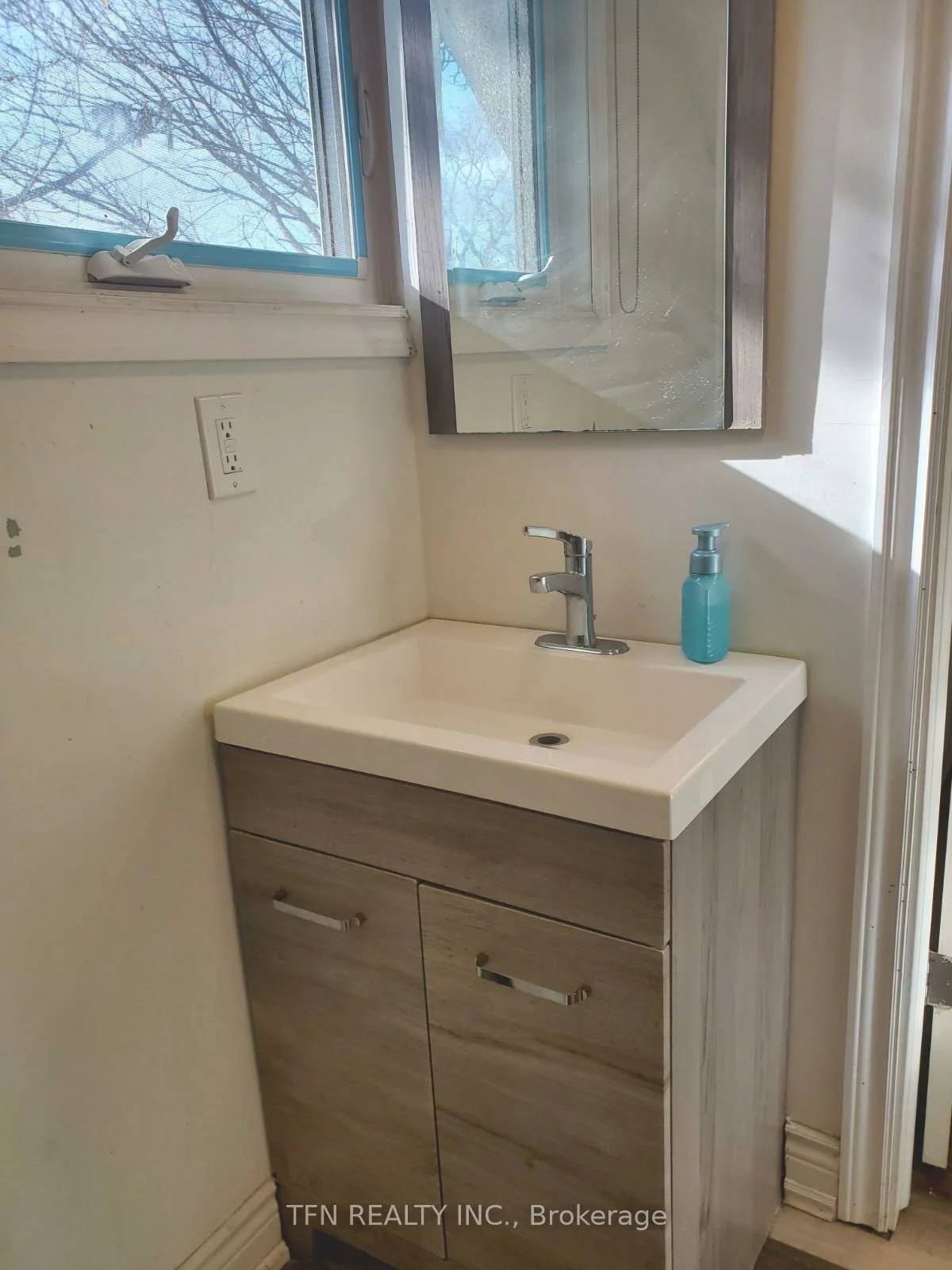 13620, Weston, Rural King, King