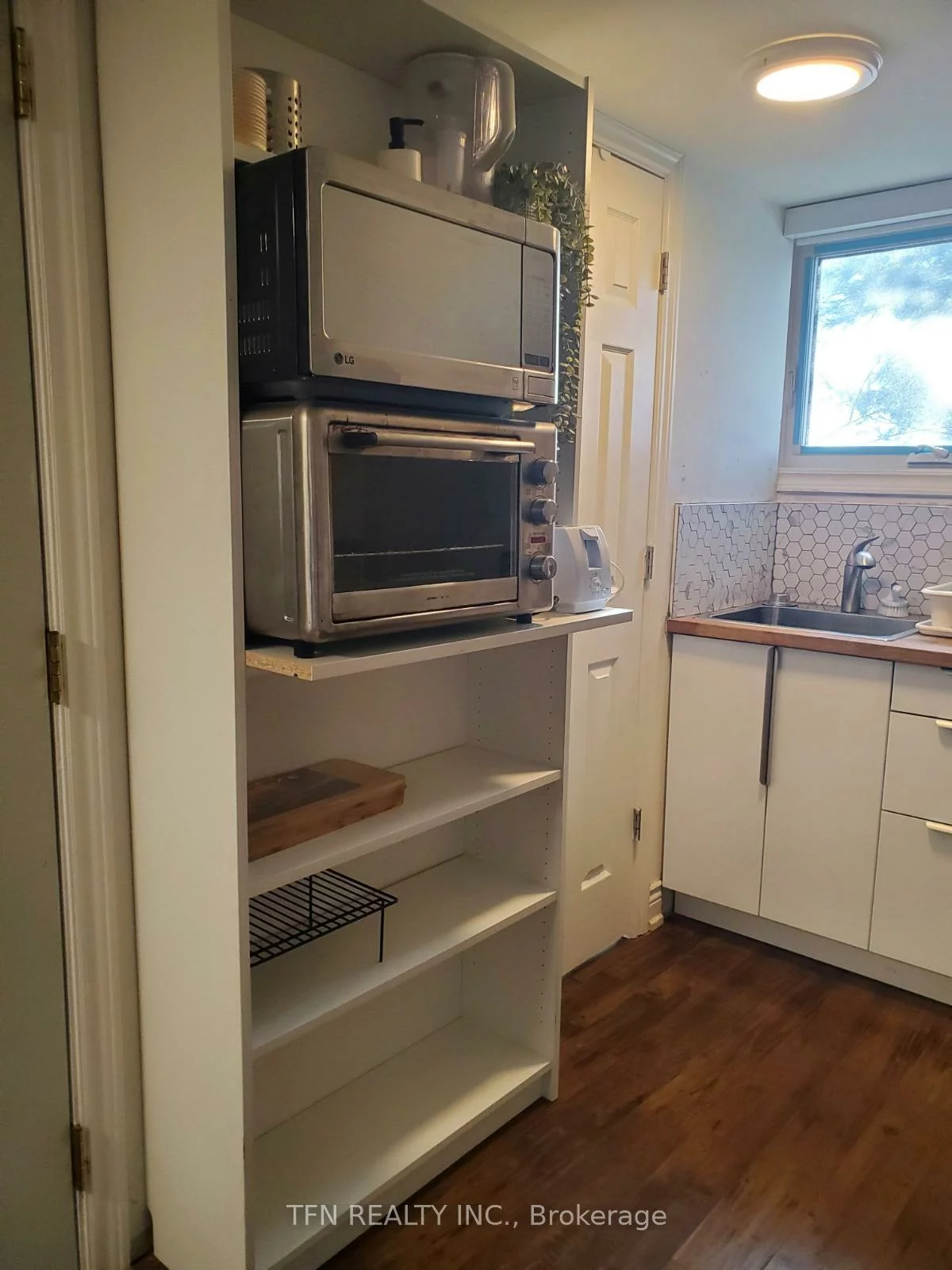 13620, Weston, Rural King, King