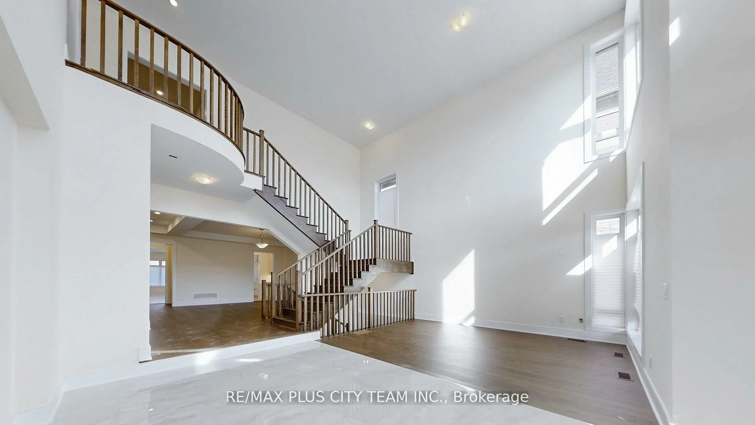 8, Saxby Farm, King City, King