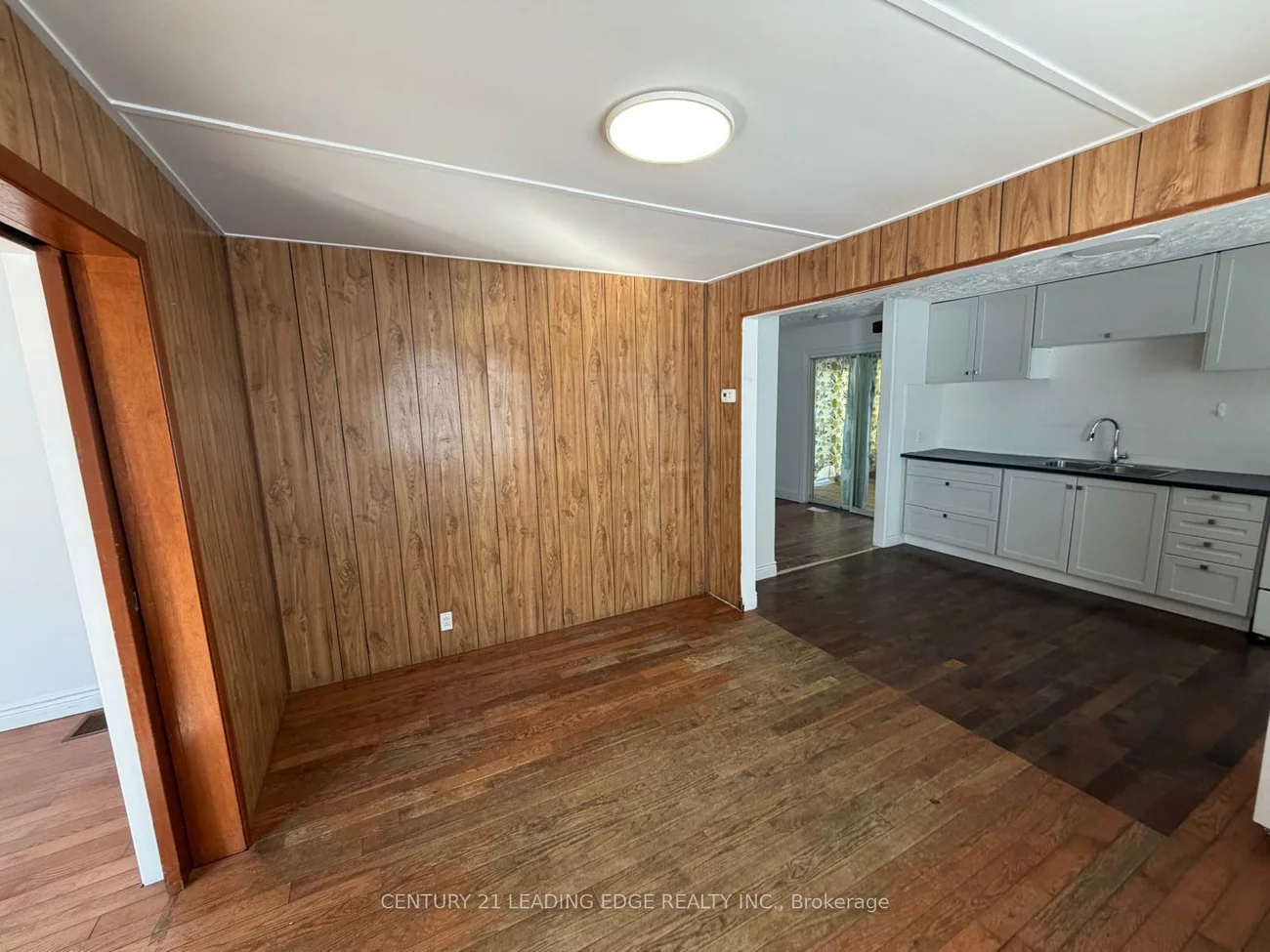 3920, Highway 9, Rural King, King