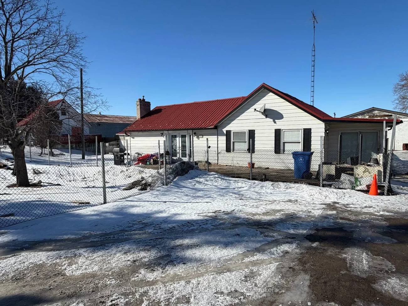 3920, Highway 9, Rural King, King