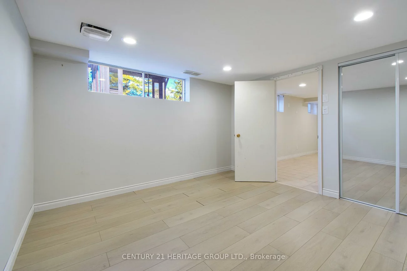 114, Elizabeth, King City, King