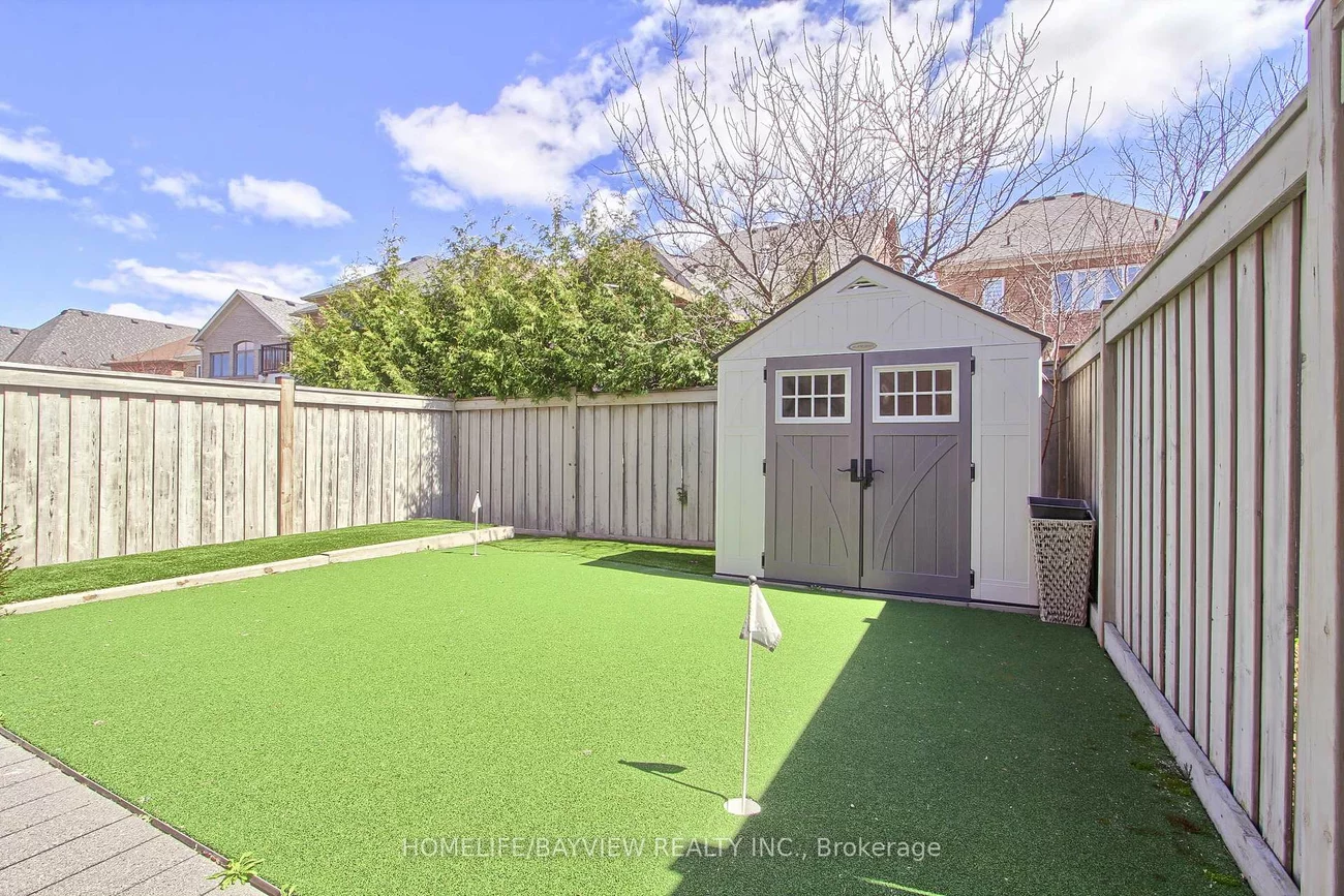 23, Claudview, King City, King